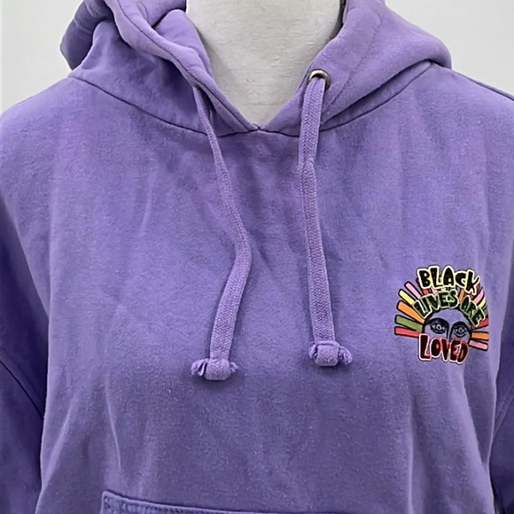Cross Colours Black Lives Are Loved Cropped Sweatshirt in Lilac - Size Small - Picture 2 of 11